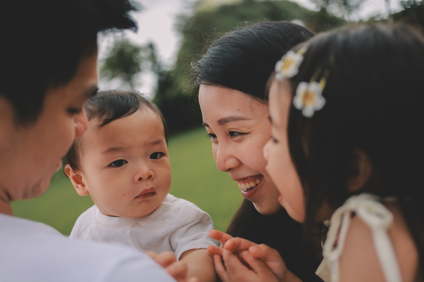 How to Keep Babies Happy While Traveling